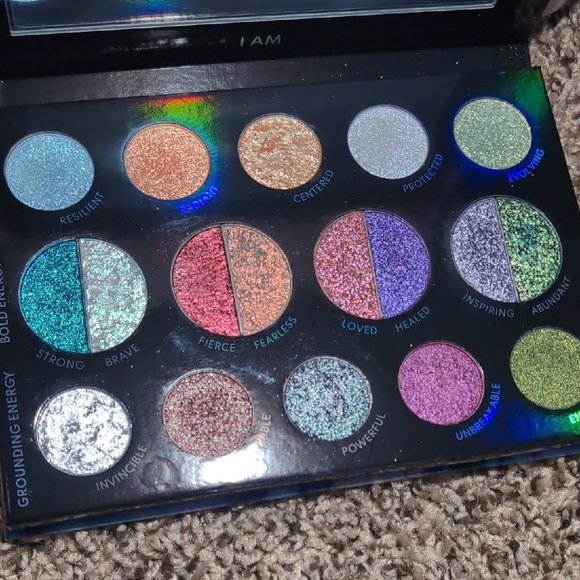 Danessa Myricks Beauty Other - Danessa Myricks Beauty Lightwork Volume VI Am Palette